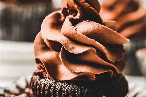 Simple Ganache Frosting Tips